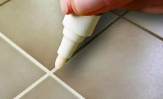 Dlugopis do odświeżania fug.jpg