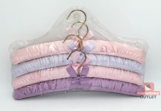 Wyściełane wieszaki na ubrania z satyną 4 szt Amazon Basics 