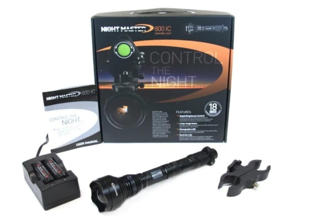 Night master latarka myśliwska 800 IC.jpg