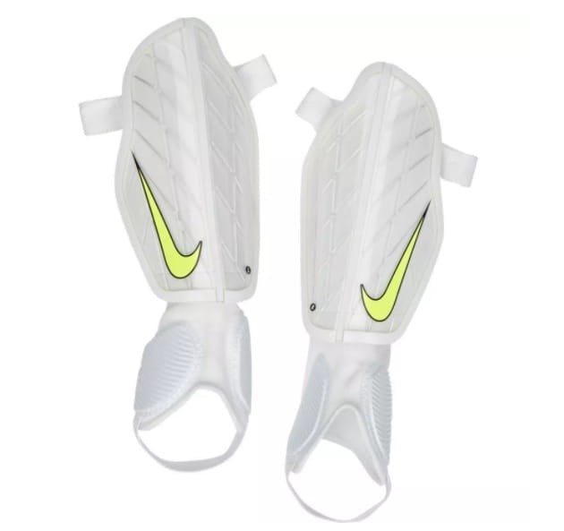 Ochraniacze Nike.jpg