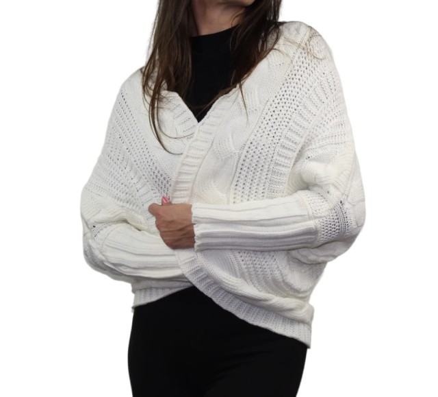 Damski sweter góralski biały, ciepły sweter nietoperz 3.jpg
