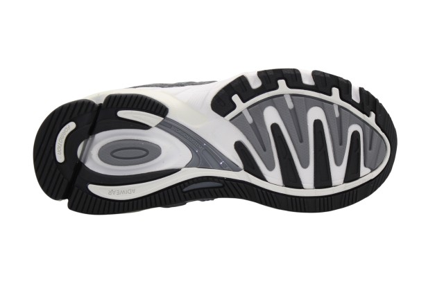 Adidas sneakersy Response CL W (8).jpg