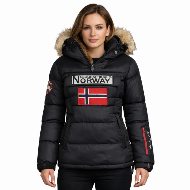 Kurtka damska narciarska puchowa Geographical Norway BELANCOLIE LADY czarna z kapturem modelka.jpg
