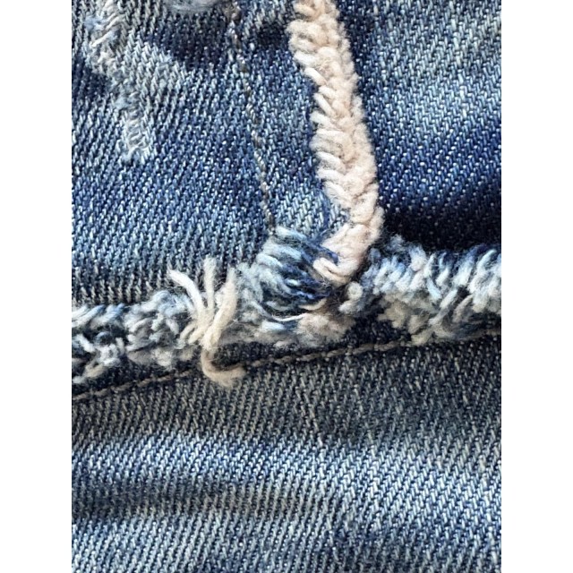 Krótkie spodenki męskie jeansowe C-104 Cipo &amp; Baxx OUTLET 100% bawełna detal przetarcie