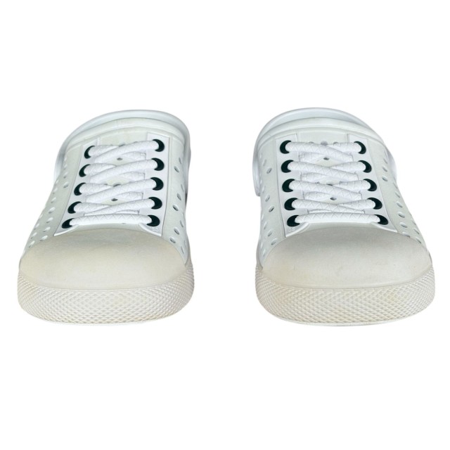 chodaki dziecięce białe KVbabby przód para lekkie klapki na lato