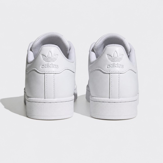 Tył adidas Superstar EG4960 białe sneakersy