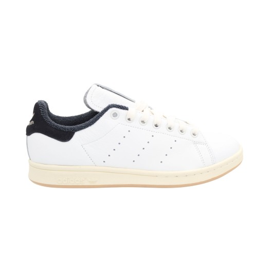 Białe sneakersy adidas Stan Smith ID2032 lifestyle