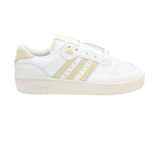Sneakersy Rivarly Low IE4299 białe skórzane sportowe OUTLET Adidas