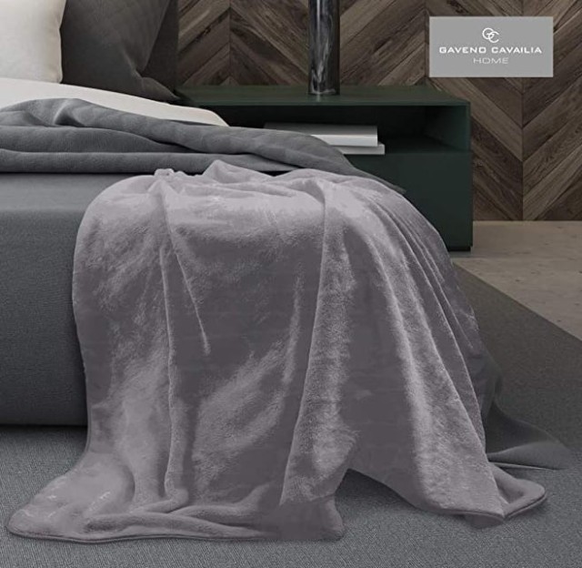 Plain Mink Throw 4.jpg