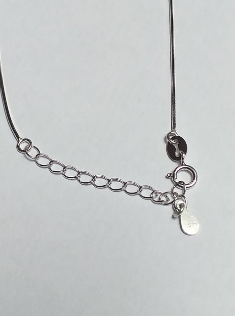 srebrny łańcuszek.jpg