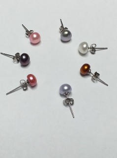 Zestaw 7 par kolczyków z perłami Pearl Shoppe