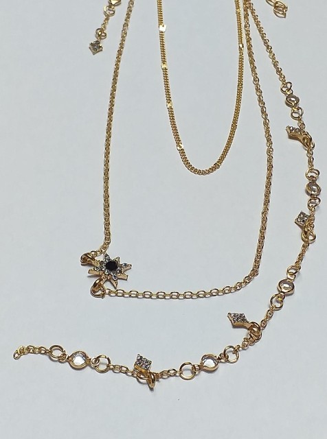 gold pendant2.jpg