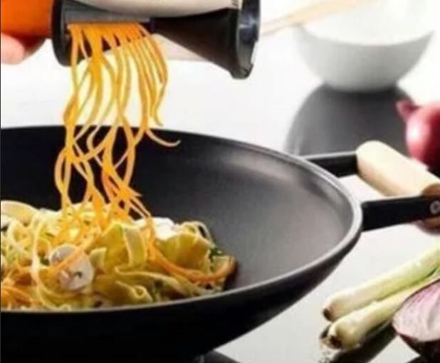 Krajalnica spiralna do warzyw 1.jpg