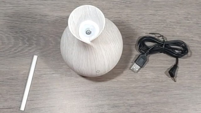 Ultrasonic Aroma Humidifier 9.jpg