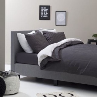 Pościel  135 cm x 200 cm + 1 szt Poszewka (80 cm x 80 cm) Wenecja Td- 1813 